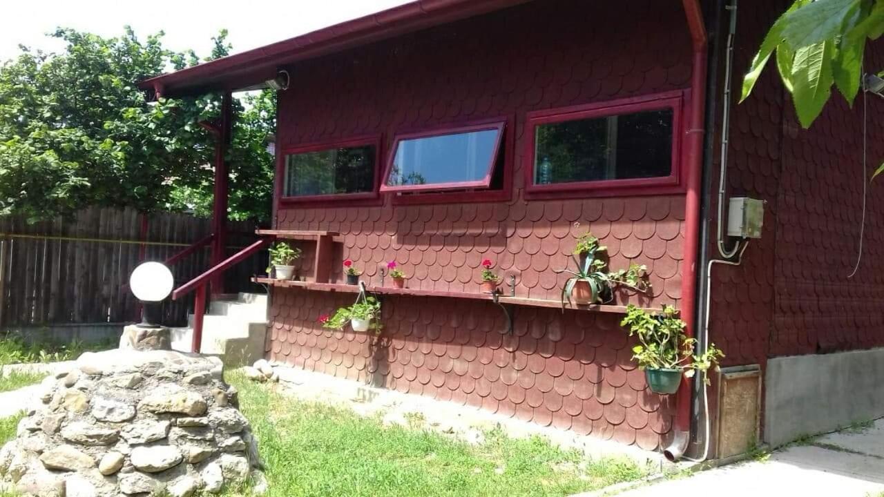 Canadian House Сэрата-Монтеору Экстерьер фото